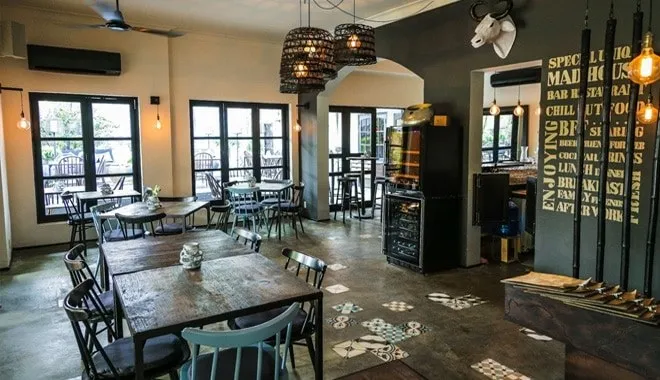 Đẹp ngỡ ngàng với thiết kế quán cafe phong cách rustic