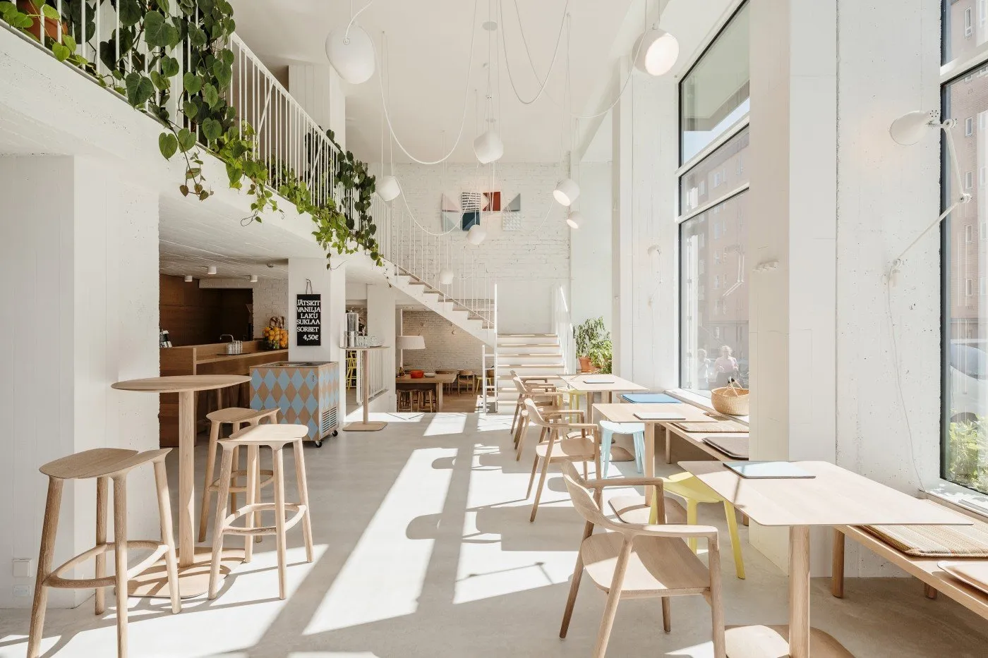 Thiết kế quán cafe phong cách Scandinavian bình yên, nhẹ nhàng