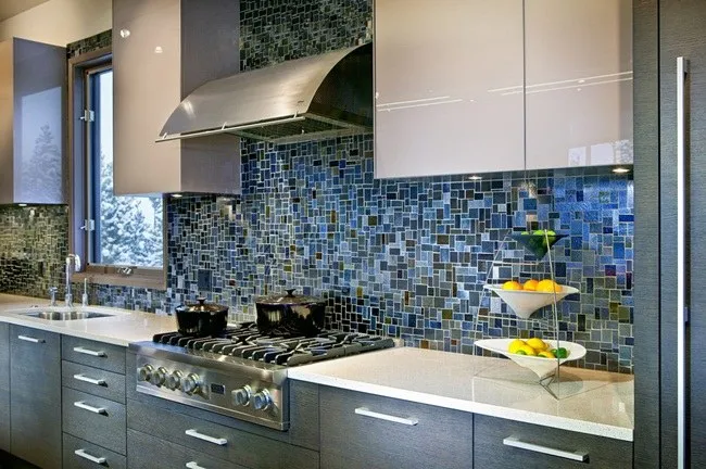 Ứng dụng gạch mosaic thủy tinh cho mọi không gian